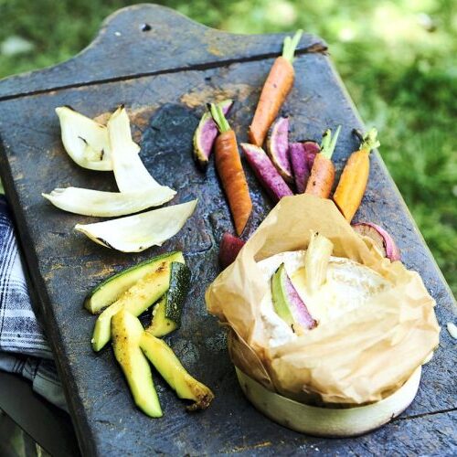 Fromage fondu avec des légumes