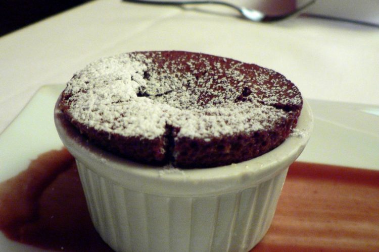 Soufflé au chocolat rapide et inratable