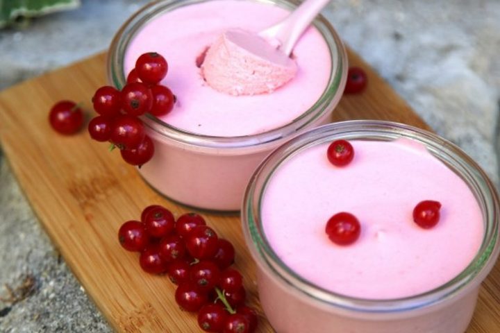 Mousse aux groseilles maison