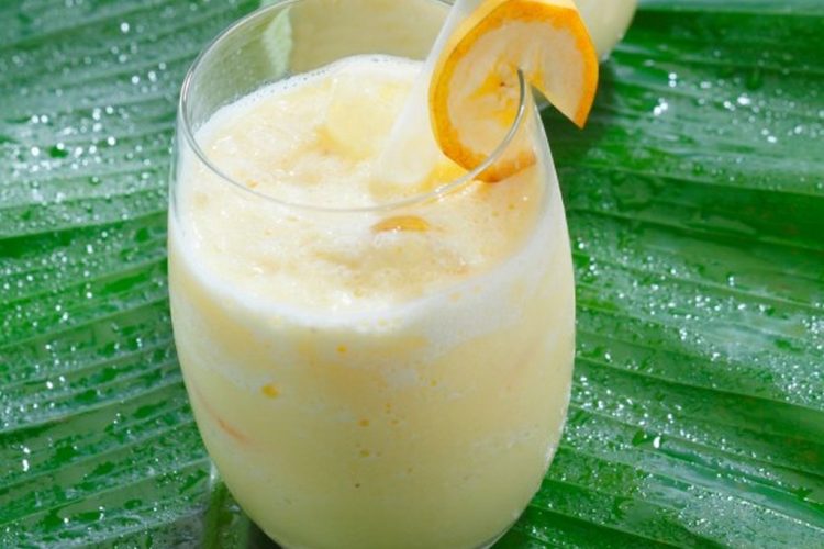 Un délicieux smoothie revigorant miel et banane !