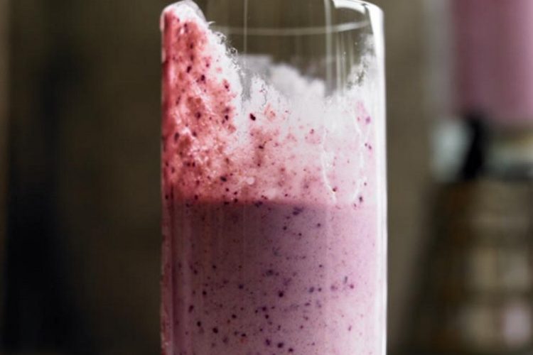 8 idées de smoothies frais et fruités pour l’été !