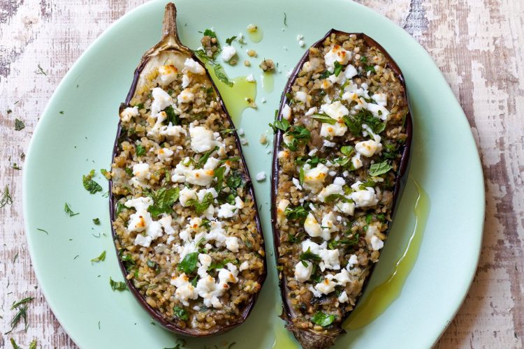 Aubergines farcies au boulgour et à la feta