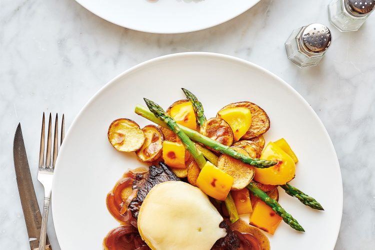 Bavette de bœuf gratinée et légumes rôtis