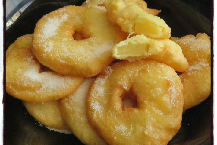 Beignets d’ananas à la vanille et au rhum