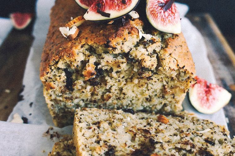 Cake aux pépites de chocolat, Earl Grey et figues fraîches