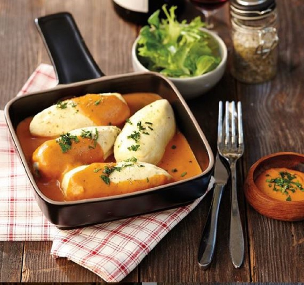 Quenelles à la sauce tomates et olives Spécial Gastronomie