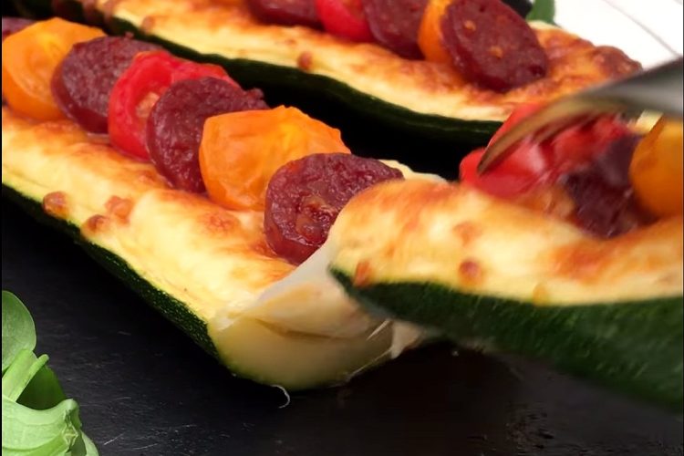 En vidéo : la recette de la courgette-pizza !