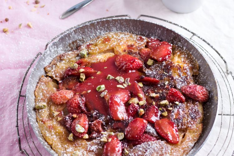 Clafoutis aux fraises à la poêle