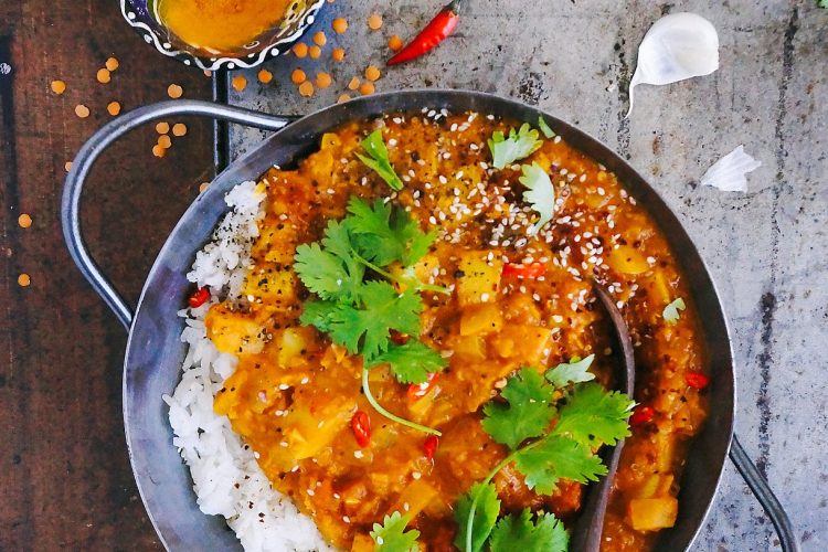 Dhal de lentilles corail et pommes de terre