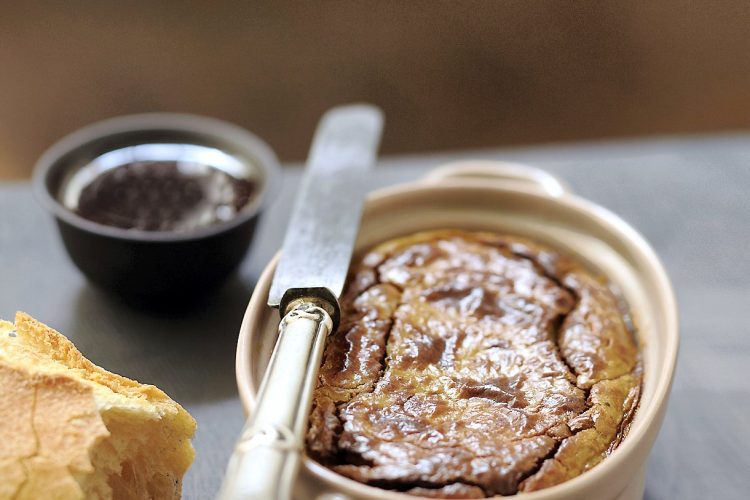 Gâteau de foies de volaille au caramel de balsamique