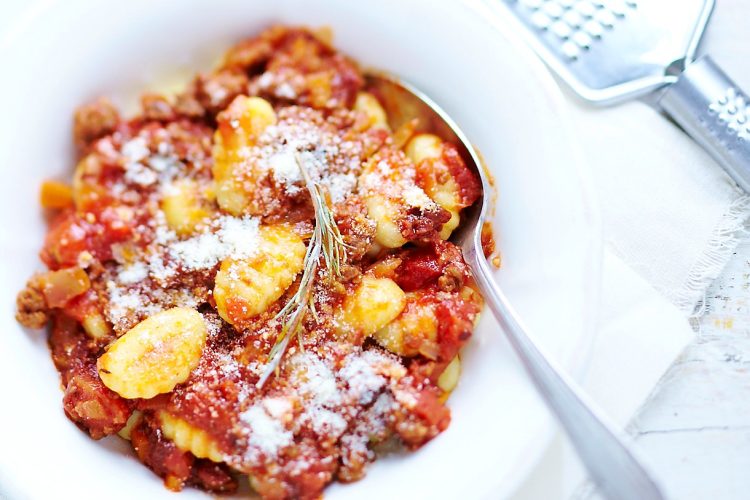 Gnocchis à la viande hachée et à la tomate