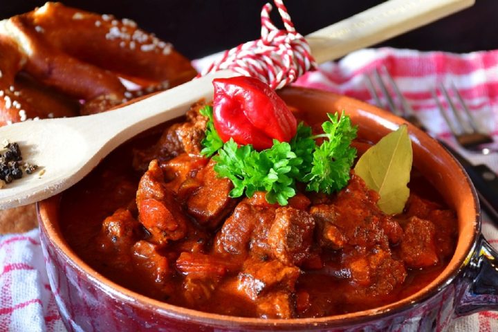 Goulasch traditionnel à la hongroise