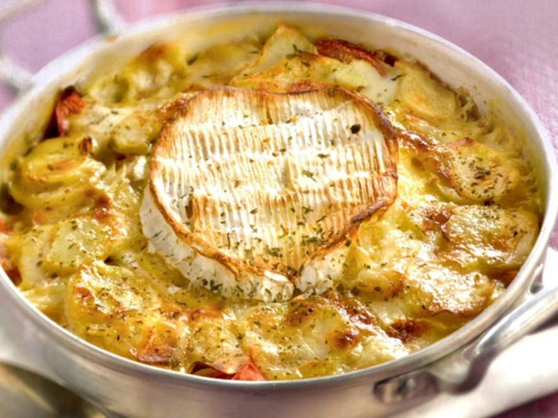 Recette Mont D or Lardon Pomme De Terre Gratin de pommes de terre au Camembert / Mont d'Or - Spécial Gastronomie