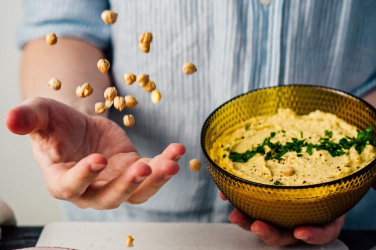 Recette apéro dînatoire sans cuisson : houmous