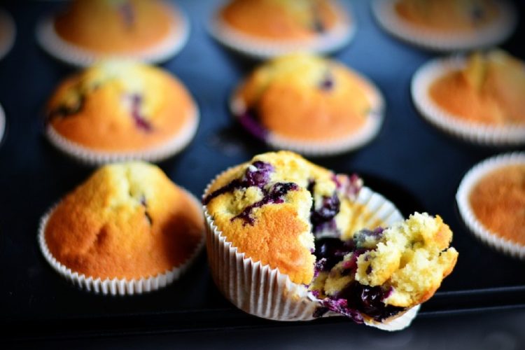 Muffins au sucre de canne et aux myrtilles