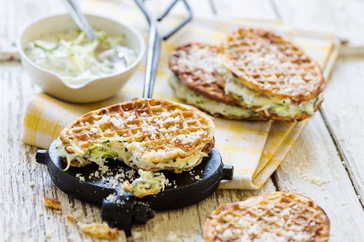 Petites gaufres fourrées à la courgette