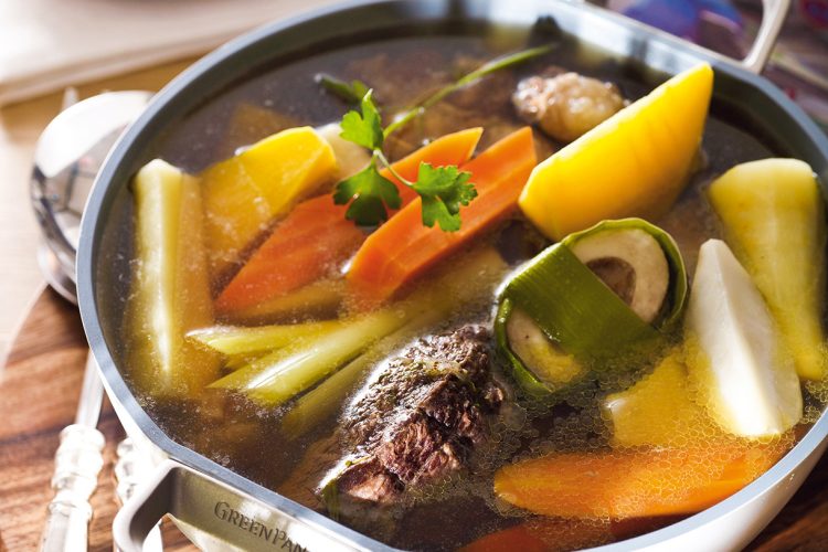 Pot-au-feu aux légumes oubliés