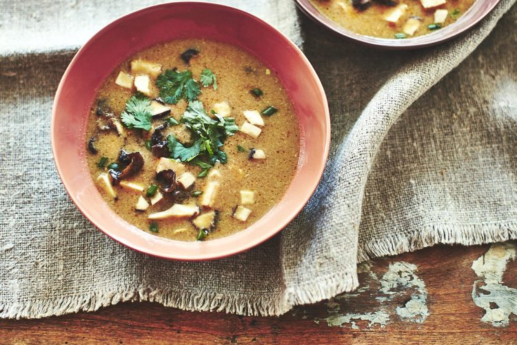 Potage pékinois (soupe aigre et pimentée du Sichuan)