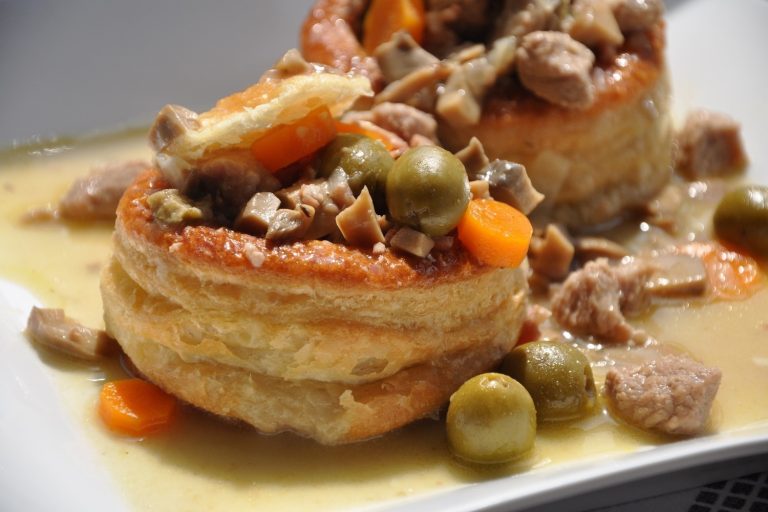 Vol Au Vent Au Veau Et Olives