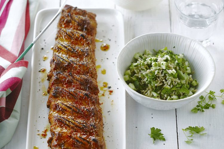 Ribs de porc marinés, riz aux herbes