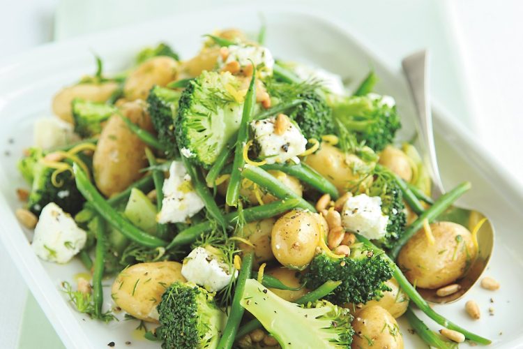 Salade de brocoli aux haricots verts