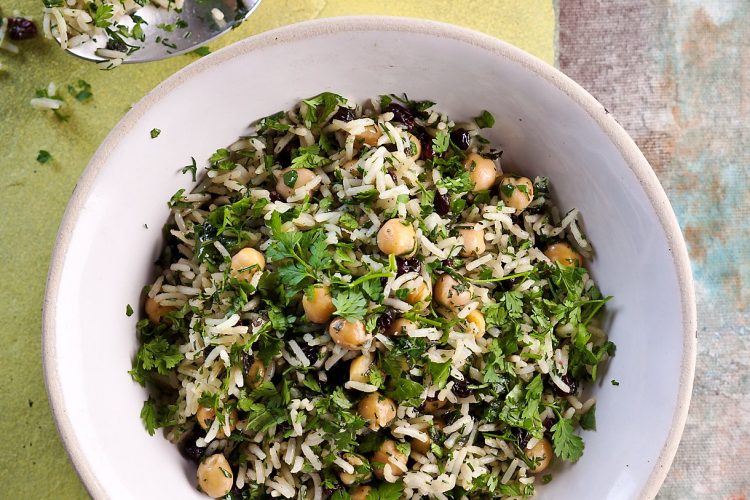 Salade de riz et pois chiches aux herbes