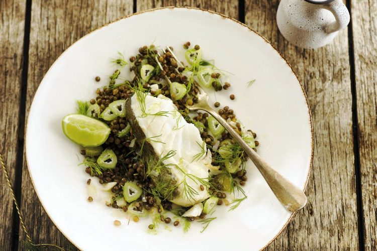 Skrei vapeur et salade de lentilles au céleri