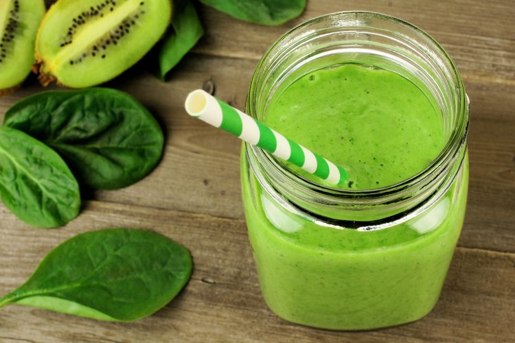 Smoothie kiwis-épinards