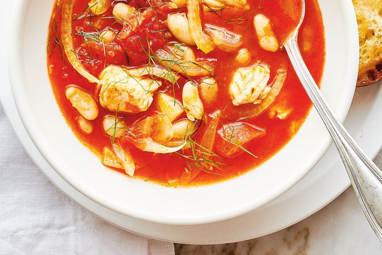 Soupe de poisson à la tomate et au fenouil