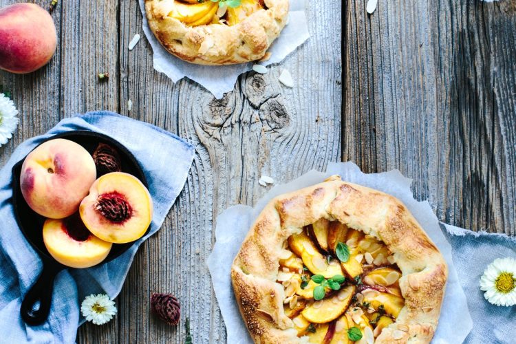 Tarte aux pêches et aux amandes