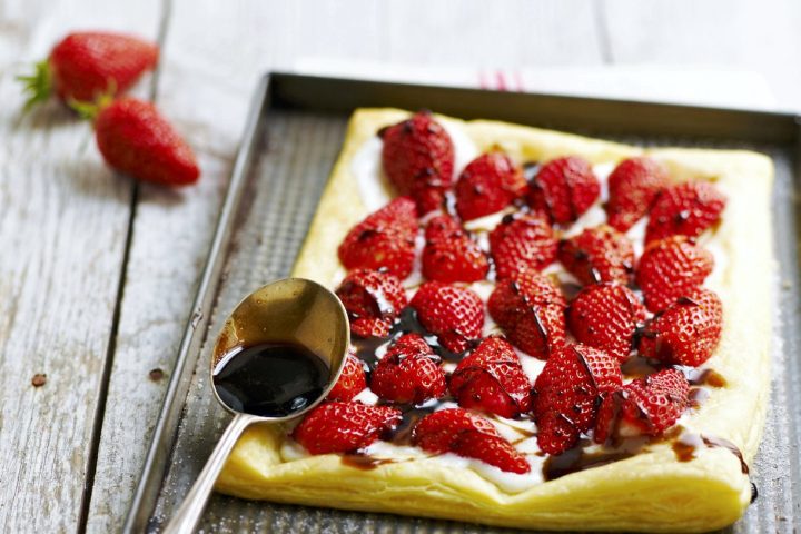 Tarte fine aux fraises et caramel balsamique