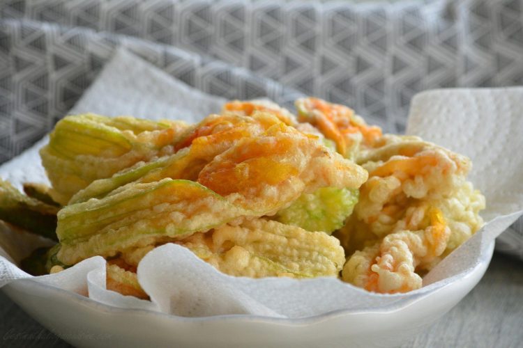 Tempura de fleurs de courgettes