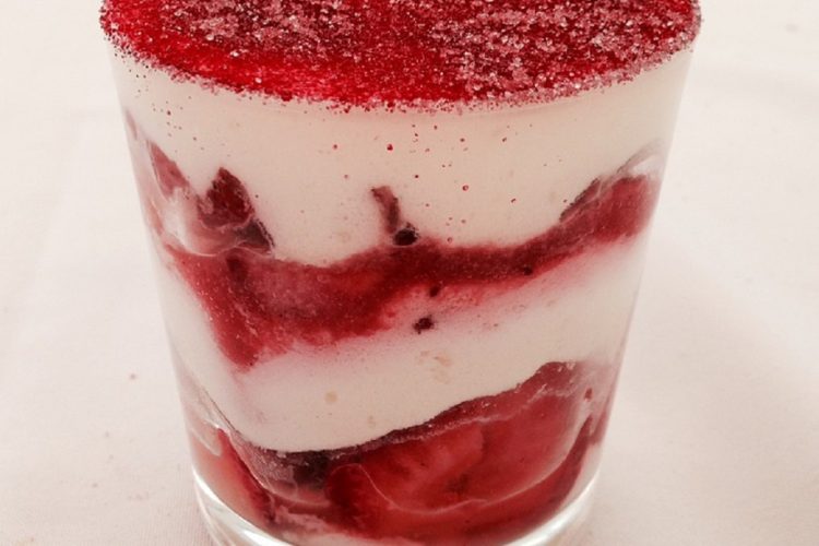 Tiramisu aux fruits rouges revisité