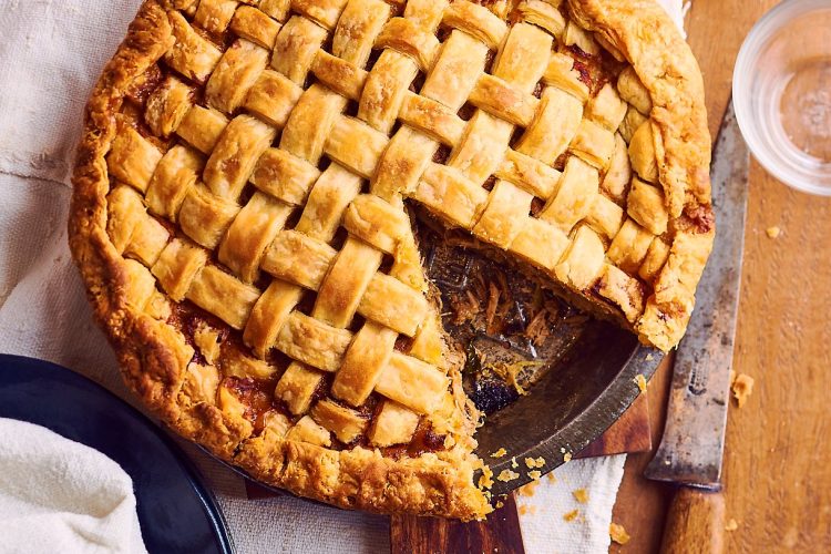 Tourte au porc, au chou chinois et à la bière