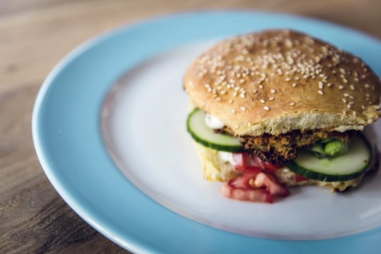 Vegan burger aux lentilles vertes