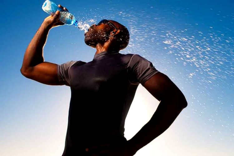 L’eau, le plus essentiel allié du sportif