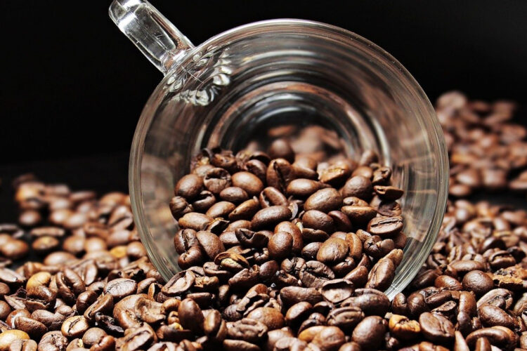 Pourquoi vaut-il mieux privilégier le café en grains ?