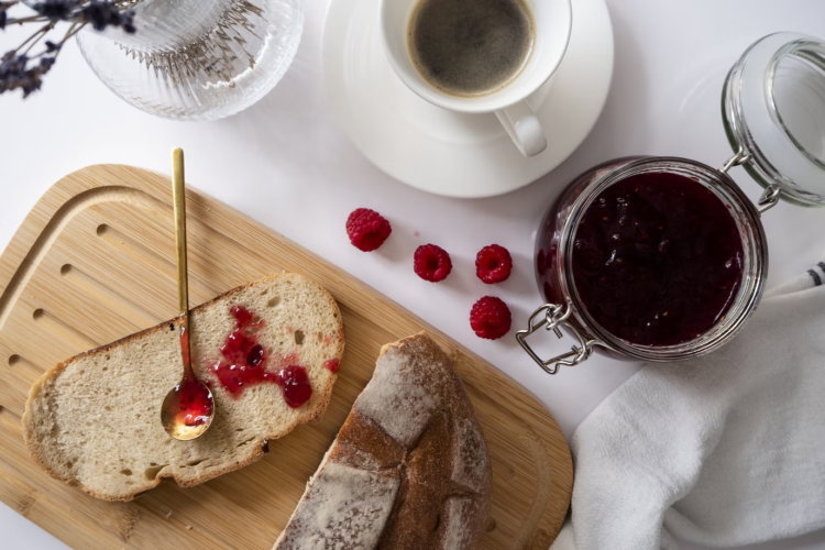 Quelle est la différence entre une confiture et une gelée en France ?