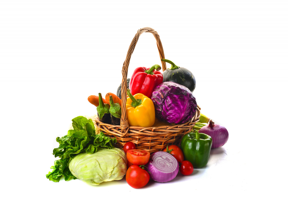 des légumes dans un panier