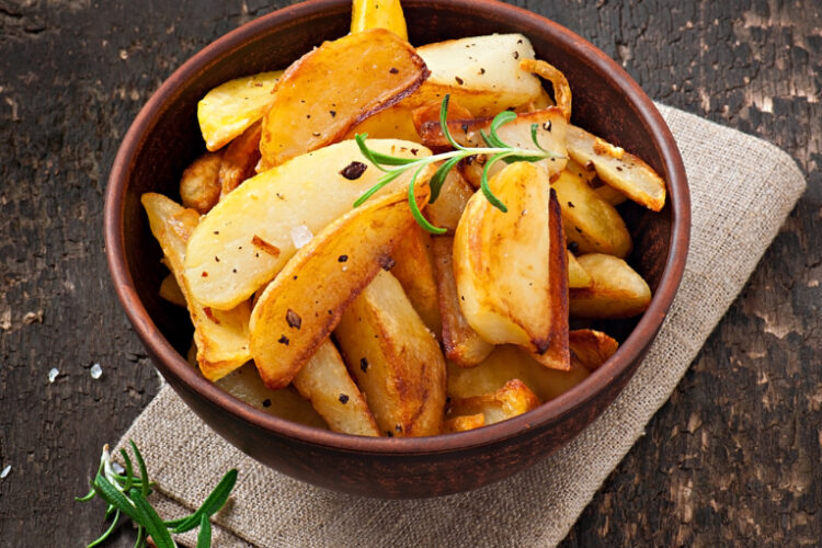 Pommes de Terre Sautées à la Lyonnaise