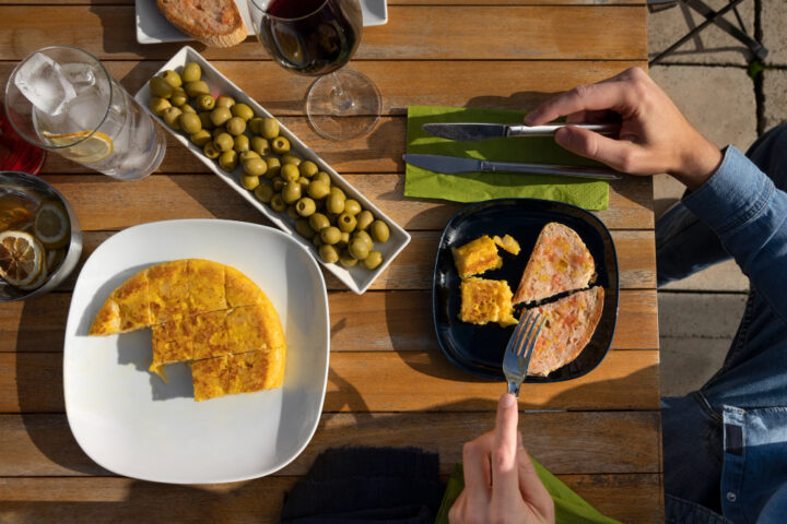 La cuisine espagnole à la maison : les indispensables à avoir dans votre placard