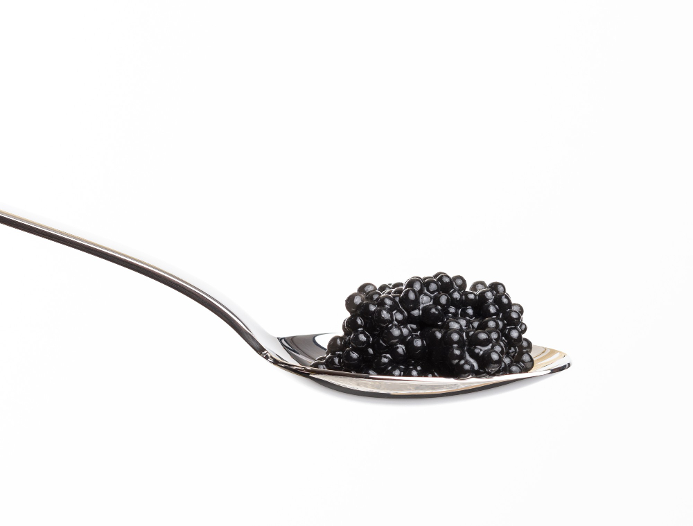 une cueillière de caviar