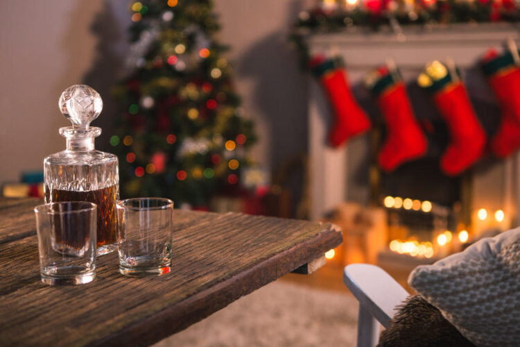 Quels cadeaux de Noël offrir à un amateur de whisky ? Idées originales et conseils pour bien choisir
