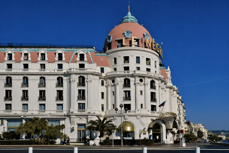 Le Chantecler, une table où la Méditerranée devient langage