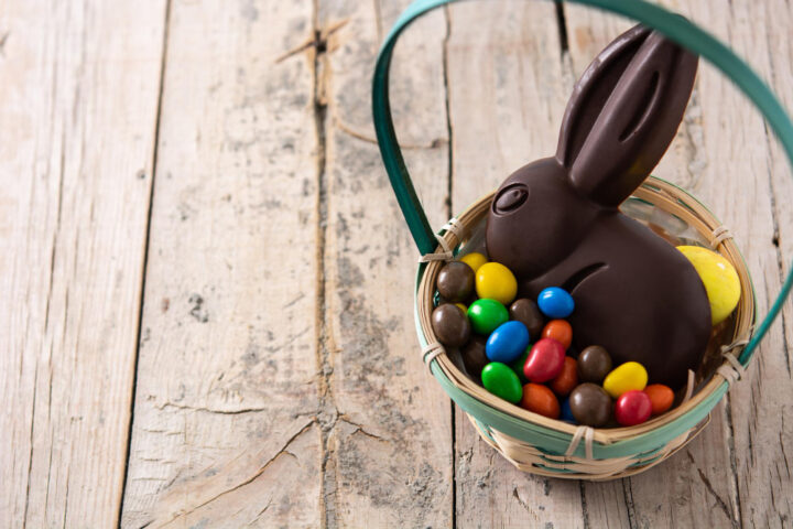 Pourquoi offre-t-on du chocolat à Pâques ? L&rsquo;origine bien française des cloches et des œufs gourmands