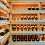 Pourquoi pousser la porte d’un caviste pour choisir ses vins et spiritueux ?