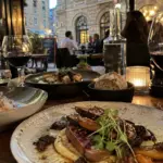 Offrir un repas gastronomique à Bordeaux : comment choisir la table qui fera mouche